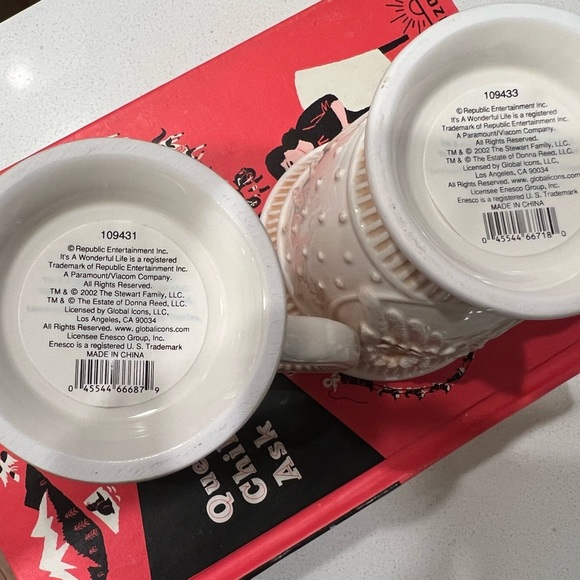 Vintage 2002 It's a Wonderful Life Mugs Angel Wings Christmas - Picture 7 of 8